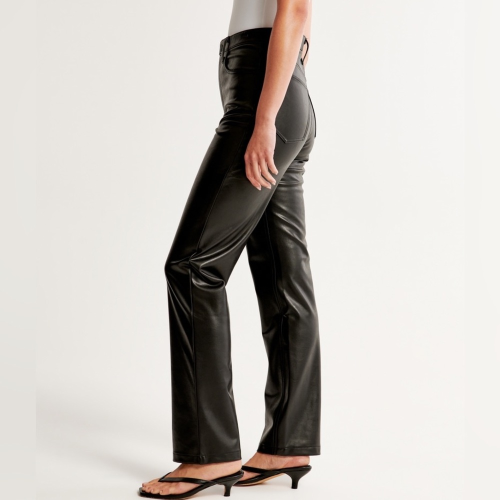 A&F The 90s Straight Ultra High Rise Leather Pants - Picture 4 of 9